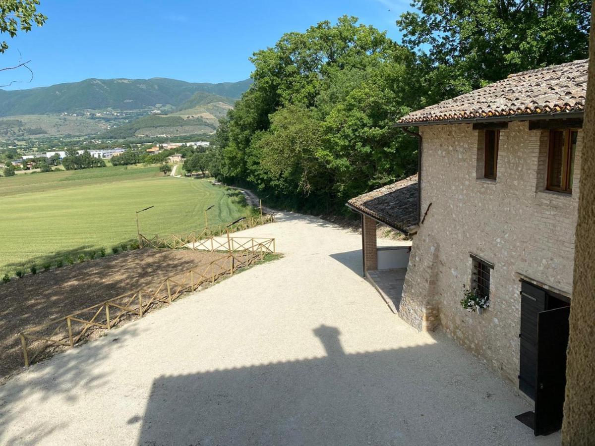 ホテル Casale San Sabino スポレート エクステリア 写真