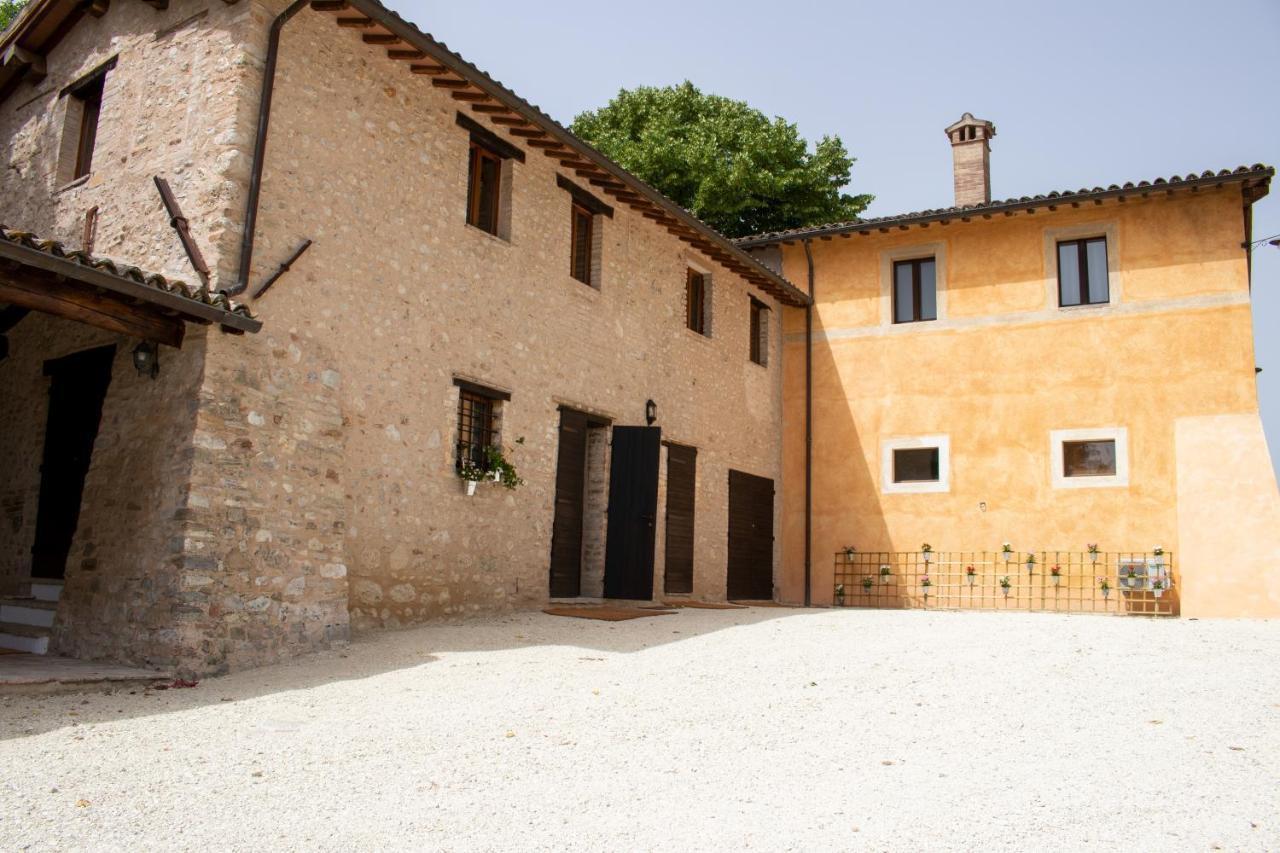 ホテル Casale San Sabino スポレート エクステリア 写真