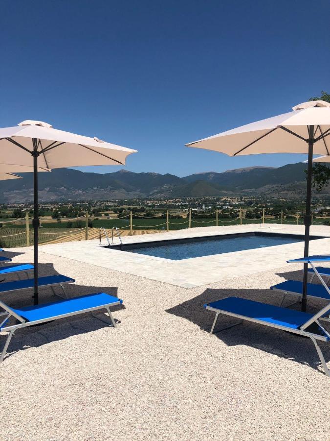 ホテル Casale San Sabino スポレート エクステリア 写真